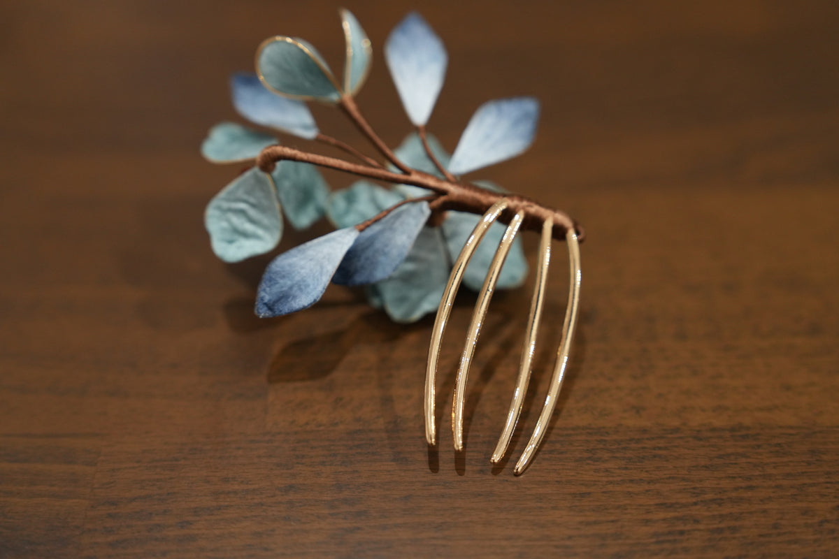 Handcrafted Pure Silk Flower Hair Comb | Japanese Traditional Craft Genuine Garnet Kimono Essential (Approx. 8.5x6cm)