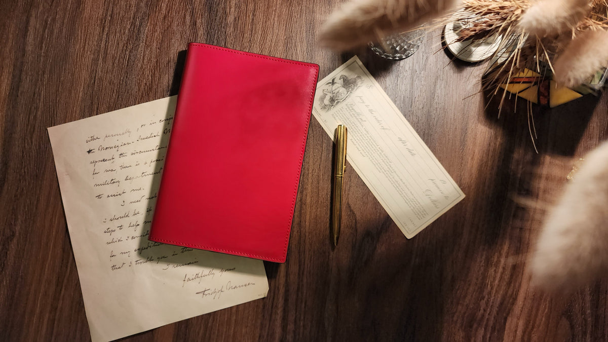 [Handcrafted Italian Leather] A5 Journal & Notebook Cover with Luxury Gift Box - Berry Red