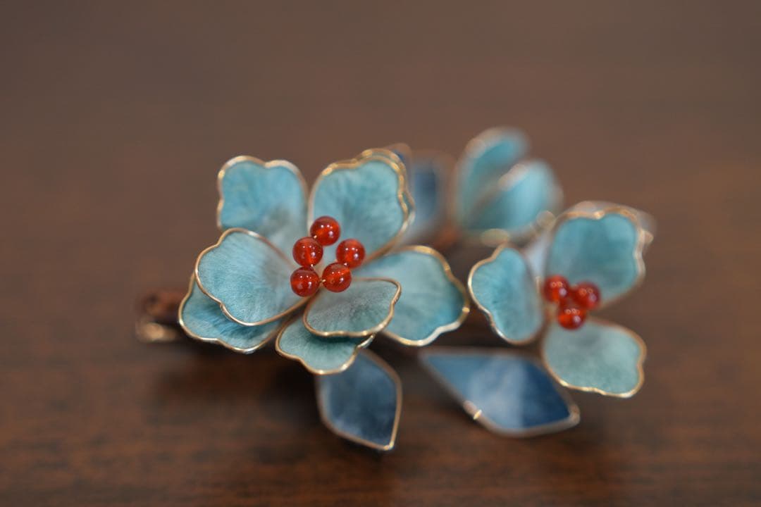 天然本絹 翡翠色の花 ヘアクリップ 点翠風 纏花 9cm 髪飾り成人式 夏祭